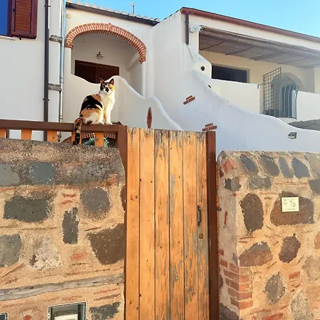 La Rubea - In Pieno Centro Storico A Holiday home Orosei